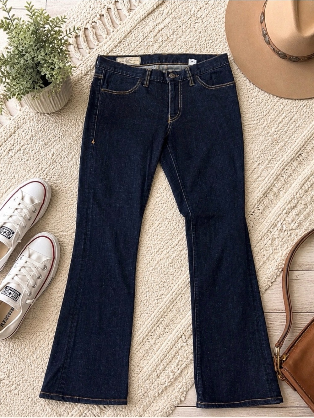 Imogene + Willie Wide Leg Jeans Size 29 x 30 Dark Wash Premium Denim - Picture 3 of 13